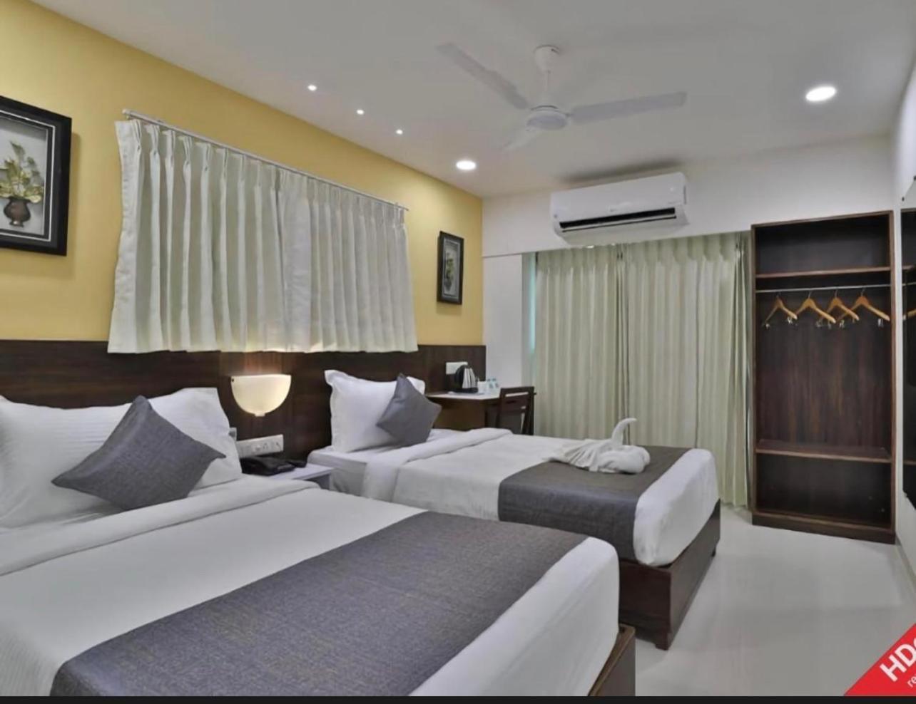Hotel Season Ahmedabad Eksteriør bilde